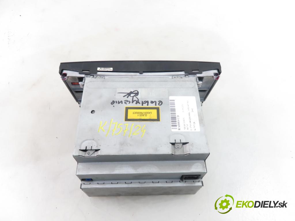 MERCEDES-BENZ KLASA E (W211) SEDAN 2002 130,00 E 270 CDI 177 - OM 647.961 2685,00 RADIO CD Modul 2118201079