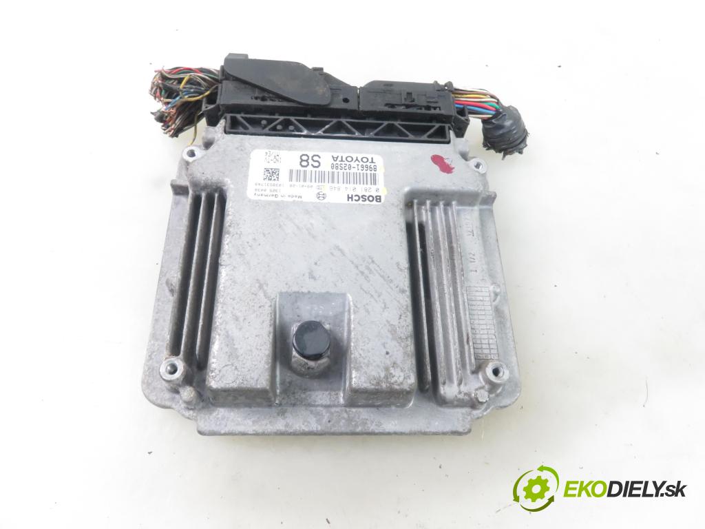 TOYOTA AURIS (_E15_) HB 2009 66,00 1.4 D-4D 90 - 1ND-TV 1364,00 Riadiaca jednotka Motor 8966102S80 ; 0281014846