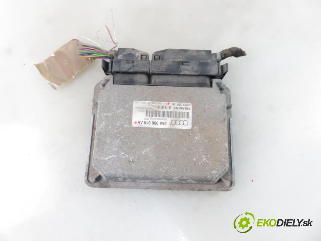 AUDI A3 (8L1) HB 1997 74,00 1.6 - AKL 1595,00 Riadiaca jednotka Motor 06A906019AH ; 5WP439401
