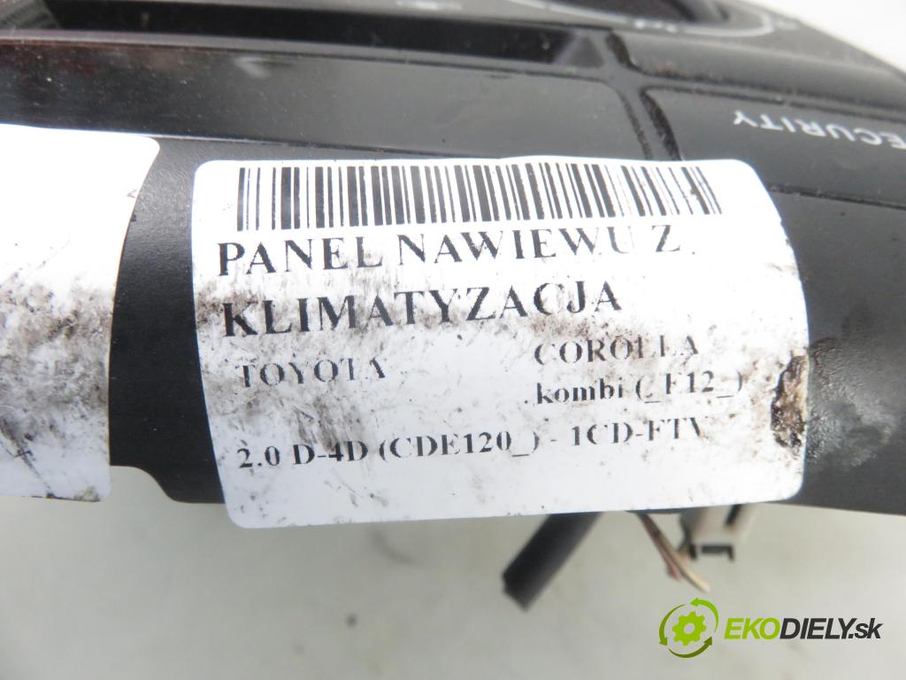 TOYOTA COROLLA kombi (_E12_) KOMBI 2004 66,00 2.0 D-4D (CDE120_) - 1CD-FTV 1995,00 Panel kúrenia KLIMATIZACE: 5541102180