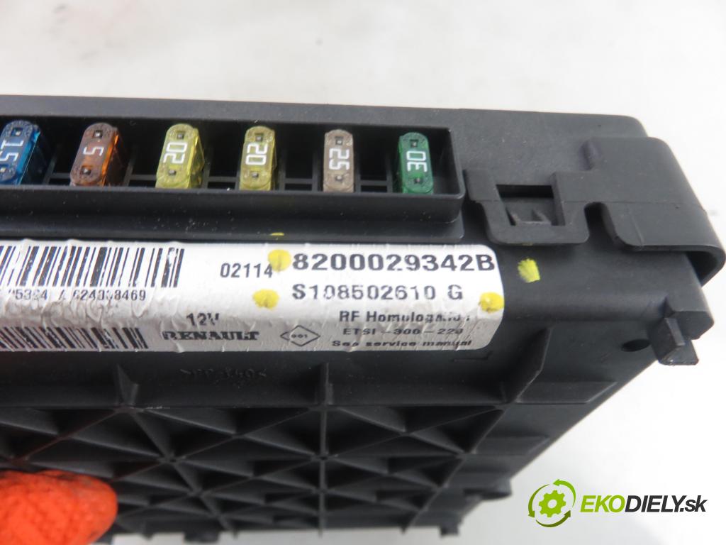 RENAULT SCENIC I (JA0/1_) MINIVAN 2003 102,00 2.0 16V 139 - F4R 746 1998,00 MODUL BSI 8200029342B ; S108502610G