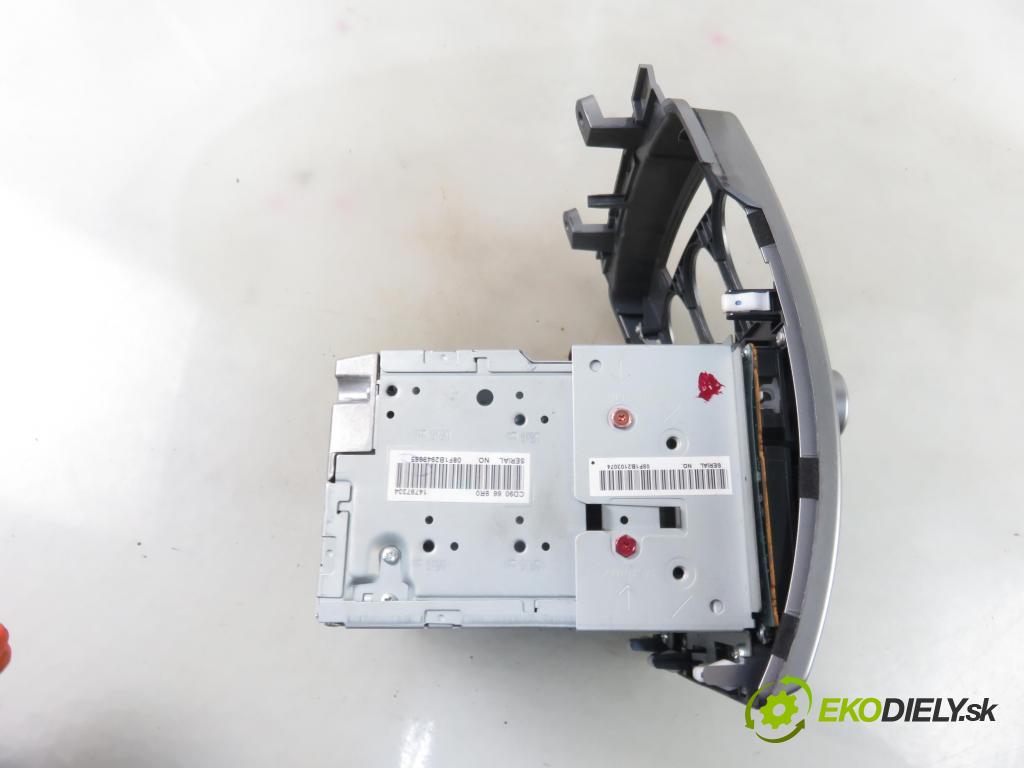 MAZDA 5 (CR19) MINIVAN 2008 107,00 2 - LFF7 1999,00 RADIO CD 14797325