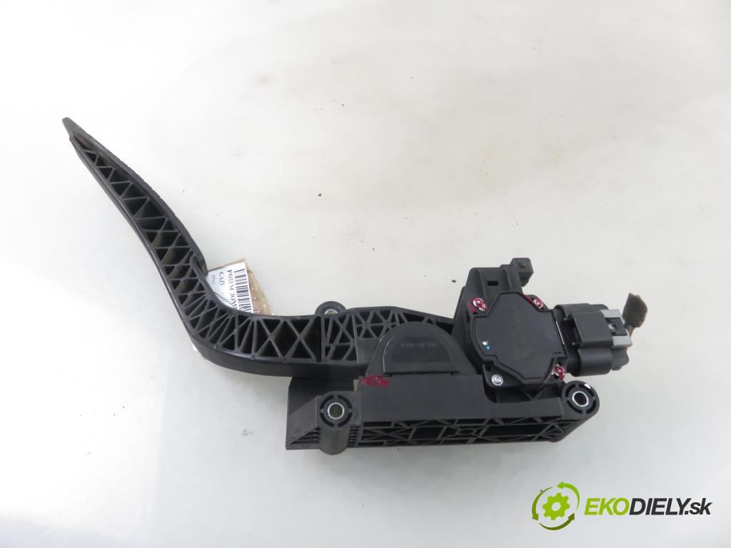 OPEL ANTARA A (L07) SUV 2007 110,00 2.0 CDTI 4x4 - Z 20 DMH 1991,00 Potenciometer plynu 96625893 (Pedále)