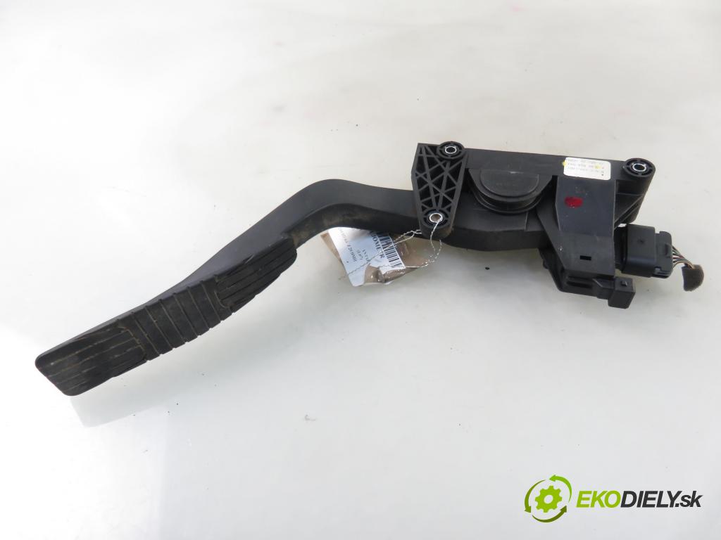 OPEL ANTARA A (L07) SUV 2007 110,00 2.0 CDTI 4x4 - Z 20 DMH 1991,00 Potenciometer plynu 96625893 (Pedále)