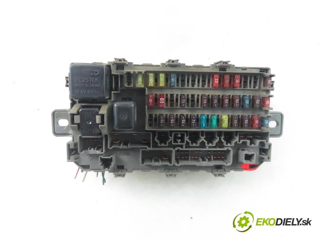 HONDA CIVIC VI Hatchback (EJ, EK) HB 1998 84,00 1.5 i (EK3) - D15Z6 1493,00 MODUL BSI 38600S04G1