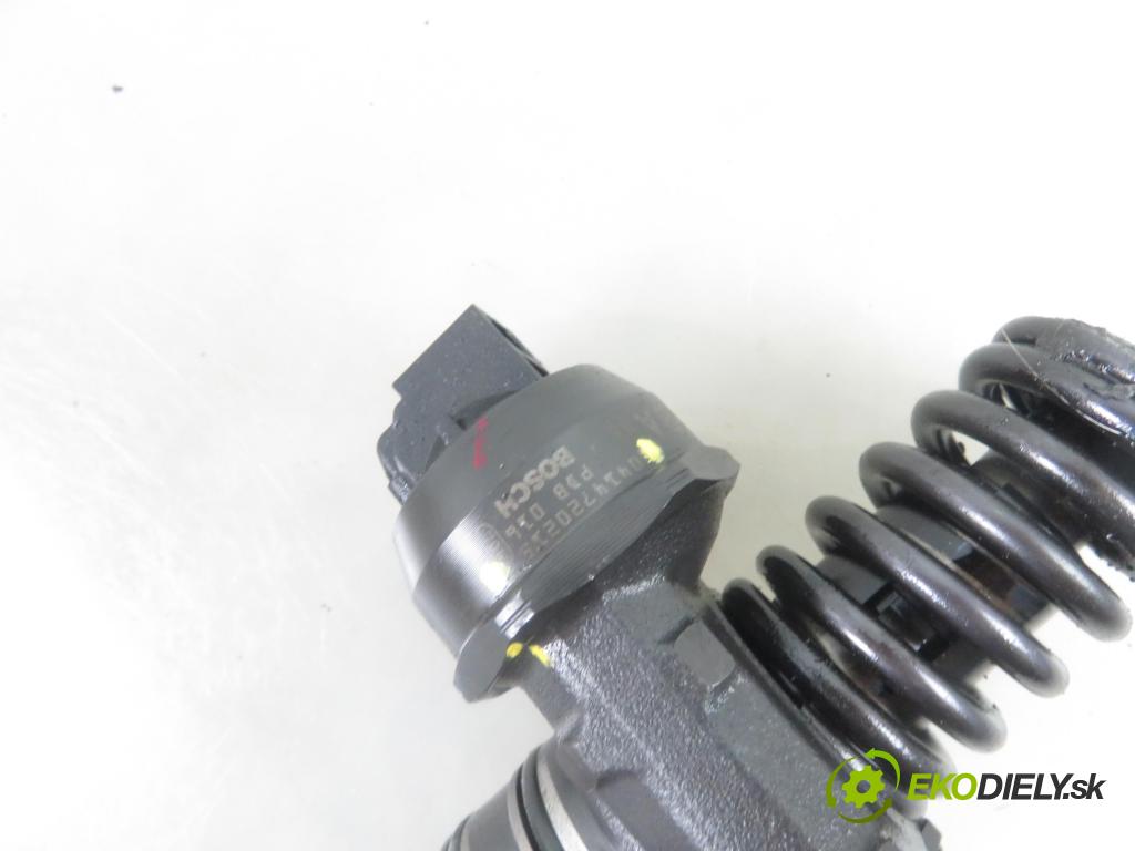 VW TOURAN (1T1, 1T2) MINIVAN 2005 66,00 1.9 TDI - BRU 1896,00 Vstrekovač 038130073AG ; 0414720215 (Vstrekovače)