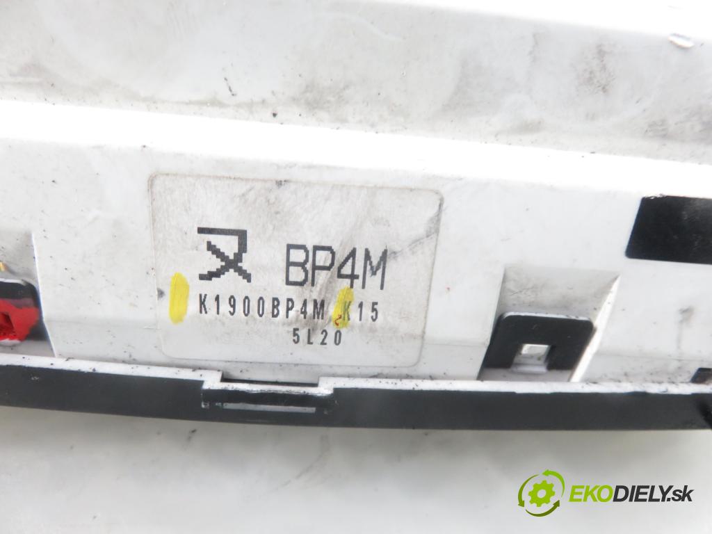 MAZDA 3 (BK) HB 2005 80,00 1.6 DI Turbo 109 - Y601 (PSA) 1560,00 Panel kúrenia KLIMATIZACE: K1900BP4M