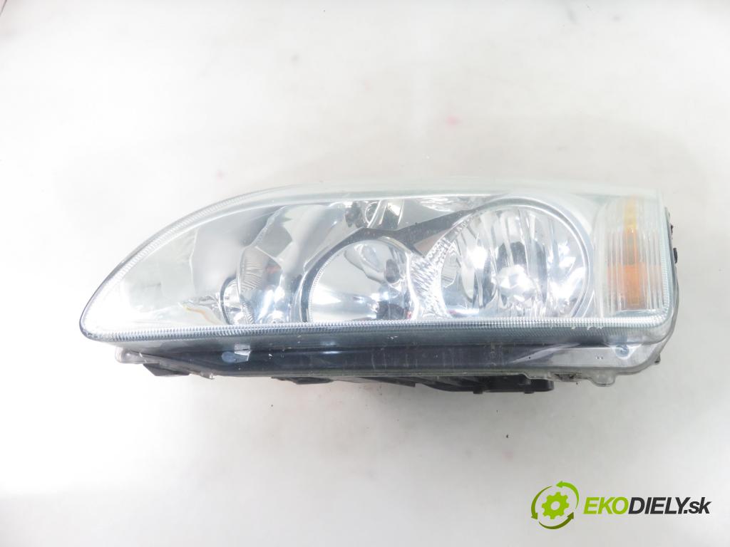 FORD FOCUS II Turnier (DA_, FFS, DS) KOMBI 2004 80,00 1.6 TDCi 109 - G8DB 1560,00 Svetlo LP 4M5113W030AC