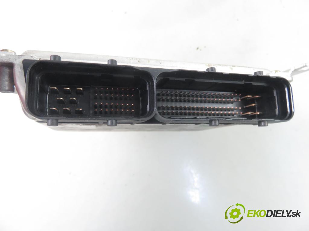 HYUNDAI GETZ (TB) HB 2003 60,00 1.5 CRDi - D3EA 1493,00 Riadiaca jednotka Motor 0281011260 ; 3910127711