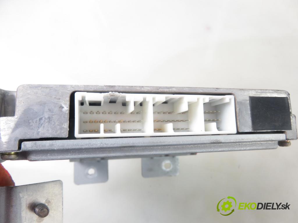 MAZDA DEMIO (DW) HB 2000 0,00 1.3 16V - B3 ME 1324,00 Riadiaca jednotka Motor 2797000991 ; B5E118881B