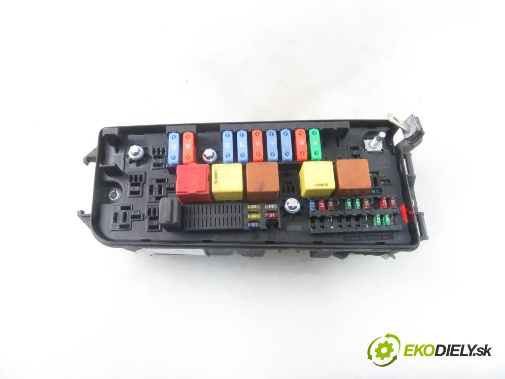 OPEL VECTRA C (Z02) SEDAN 2003 74,00 2.0 DTI 16V 101 - Y 20 DTH 1995,00 MODUL BSI 13144709UQ ; 519066005