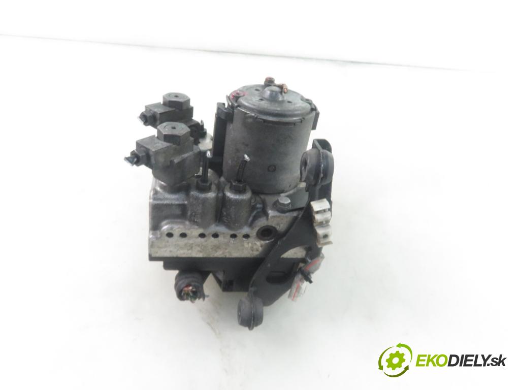 AUDI A4 (8D2, B5) SEDAN 1996 128,00 2.8 quattro - AAH 2771,00 Pumpa ABS 0265218021 ; 8D0614111E (Pumpy ABS)