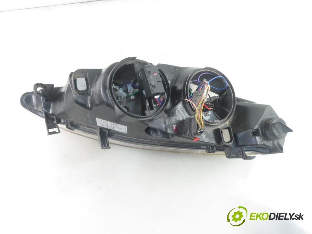 PEUGEOT 307 (3A/C) HB 2001 0,00 2.0 16V - RFN (EW10J4) 1997,00 Svetlo LP