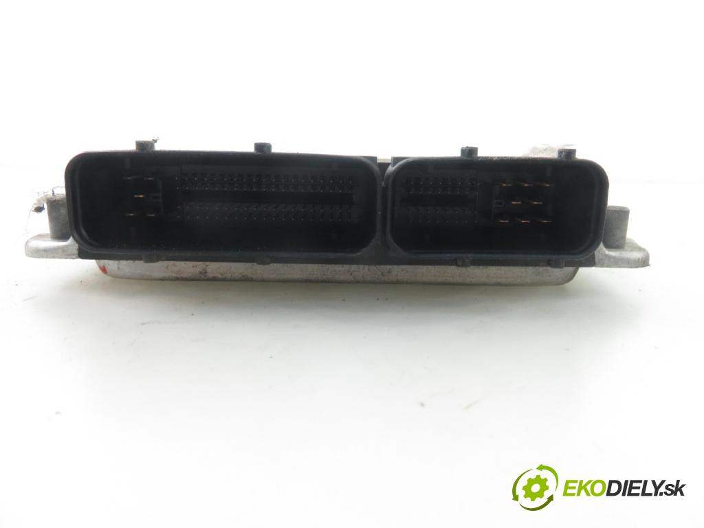 SEAT CORDOBA (6L2) SEDAN 2003 74,00 1.9 TDI - ATD 1896,00 Riadiaca jednotka Motor 038906019HT ; 0281010947