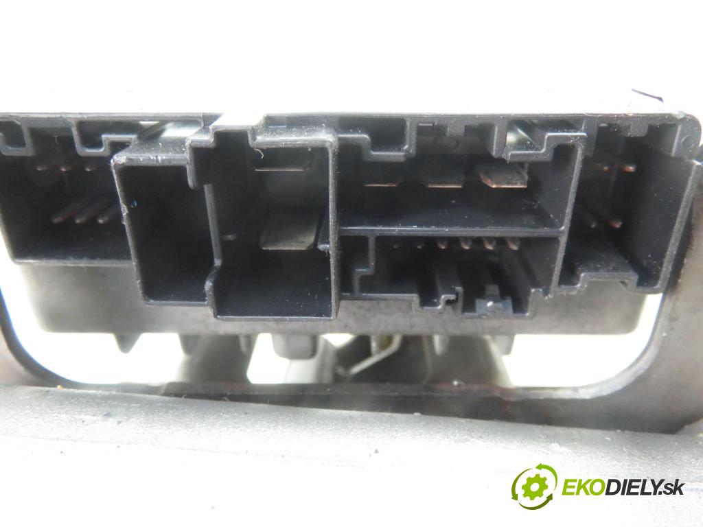 FIAT PUNTO (188_) HB 2001 44,00 1.2 60 - 188 A4.000 1242,00 serv/podporovanie elektrické 26076971 ; 26078330