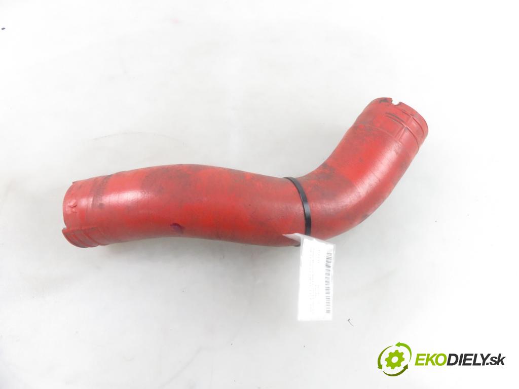IVECO DAILY VI Furgon FURGON 2020 100,00 3.0 NaturalPower 136 - F1CFA401C 2998,00 Rúra intercoolera turba 5801414274