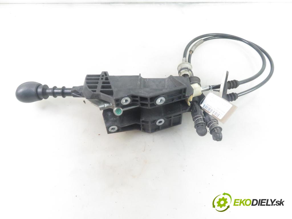 IVECO DAILY VI Furgon FURGON 2020 100,00 3.0 NaturalPower 136 - F1CFA401C 2998,00 ZVEDÁK: 5802470371