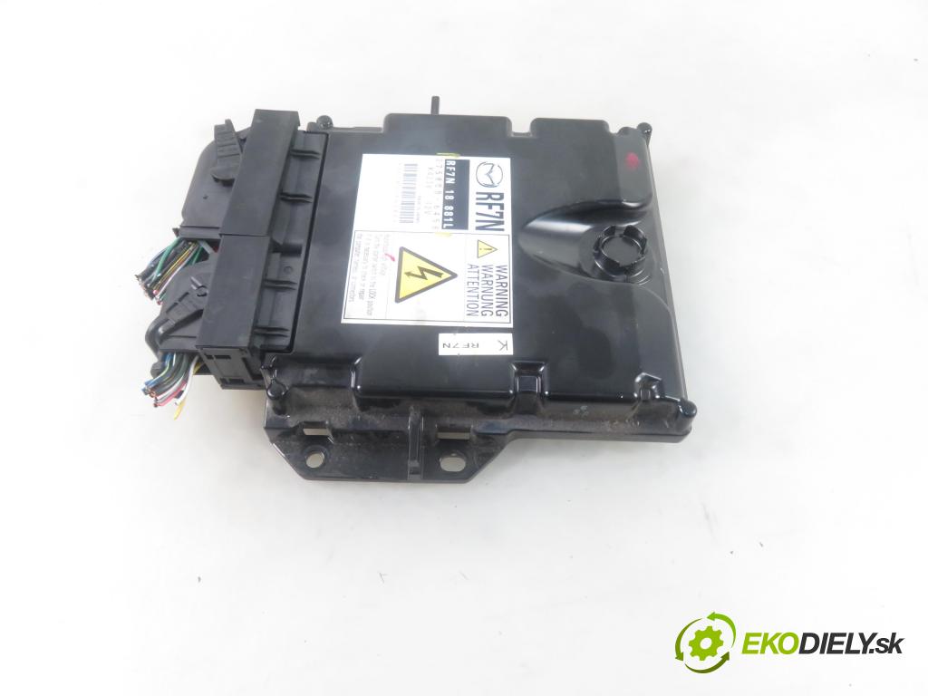 MAZDA 5 (CR19) MINIVAN 2006 81,00 2.0 MZR-CD 110 - RF7J 1998,00 Riadiaca jednotka Motor 2758006458 ; RF7N18881L
