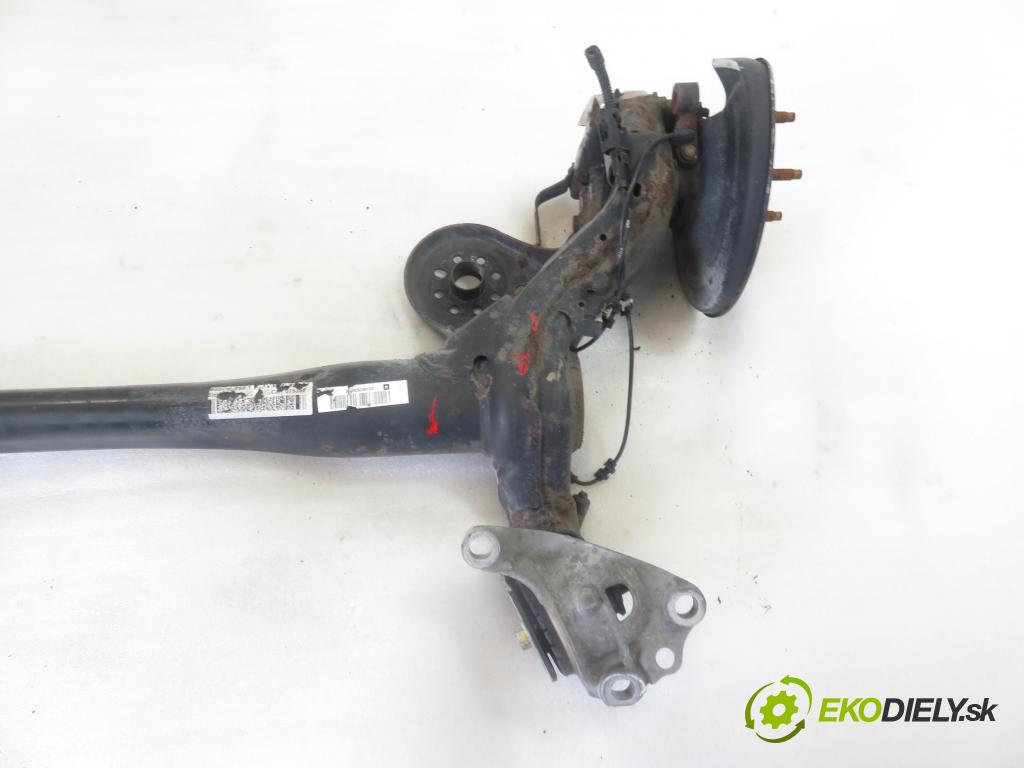 OPEL ASTRA K Sports Tourer KOMBI 2016 81,00 1.6 CDTi - B 16 DTU 1598,00 Výstuha zadná ABS