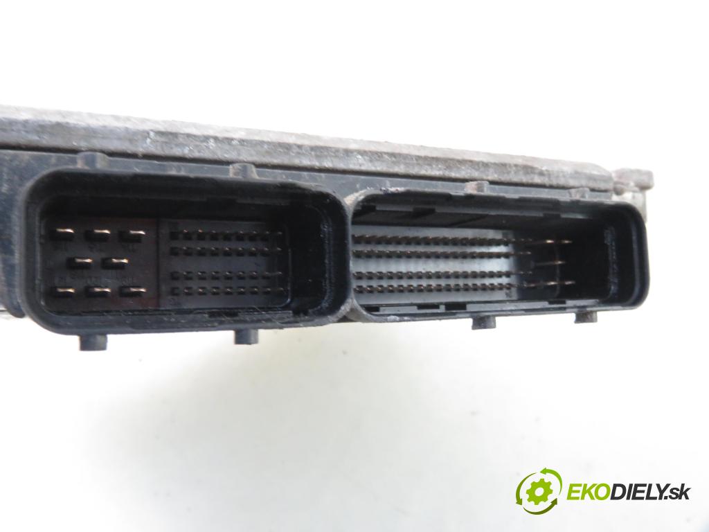 CHRYSLER VOYAGER IV (RG, RS) MINIVAN 2004 105,00 2.5 CRD 143 - ENJ 2499,00 Riadiaca jednotka Motor P04727667AC ; 0281011447