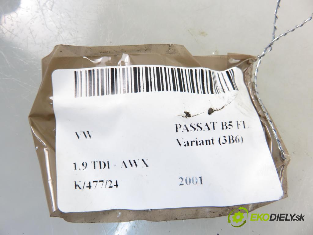 VW PASSAT B5.5 Variant (3B6) KOMBI 2001 96,00 1.9 TDI - AWX 1896,00 hmlové svetlo, hmlovka P 3B7941700A