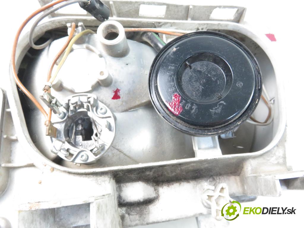 MERCEDES-BENZ SPRINTER 4-t Platforma / podwozie (904) KABINA/PLATFORMA 1999 58,00 2.3D 408 D - OM 601.943 2299,00 Svetlo PP 14377400