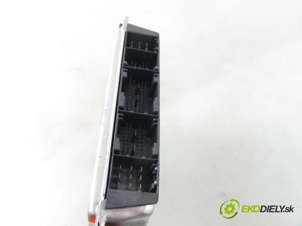 MERCEDES-BENZ KLASA C (W203) SEDAN 2002 105,00 C 220 CDI 143 - OM 611.962 2148,00 Riadiaca jednotka Motor 6111537379 ; 0281010607