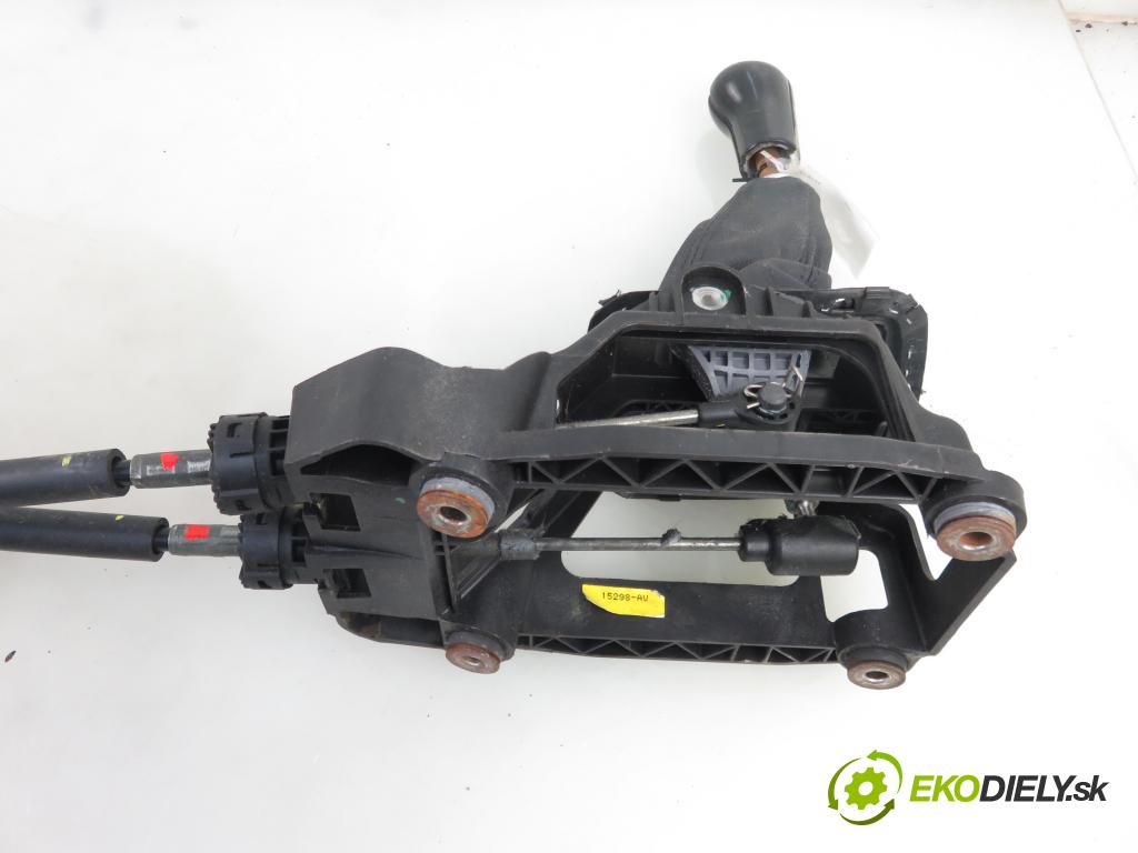 TOYOTA AVENSIS Kombi (_T25_) KOMBI 2003 85,00 2.0 D-4D 116 - 1CD-FTV 1995,00 ZVEDÁK: