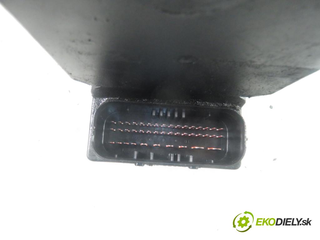 MERCEDES-BENZ VITO / MIXTO Skrzynia (W639) FURGON 2005 80,00 111 CDI 109 - OM 646.982 2148,00 Pumpa ABS 0265950159 ; 0265225346 ; 0014460989 (Pumpy ABS)