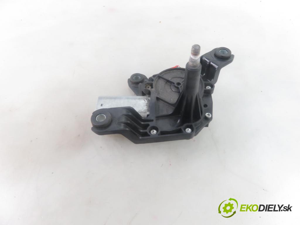 OPEL CORSA D (S07) HB 2007 66,00 1.3 CDTI 90 - Z 13 DTH 1248,00 Motorček stierače zadné 53027312