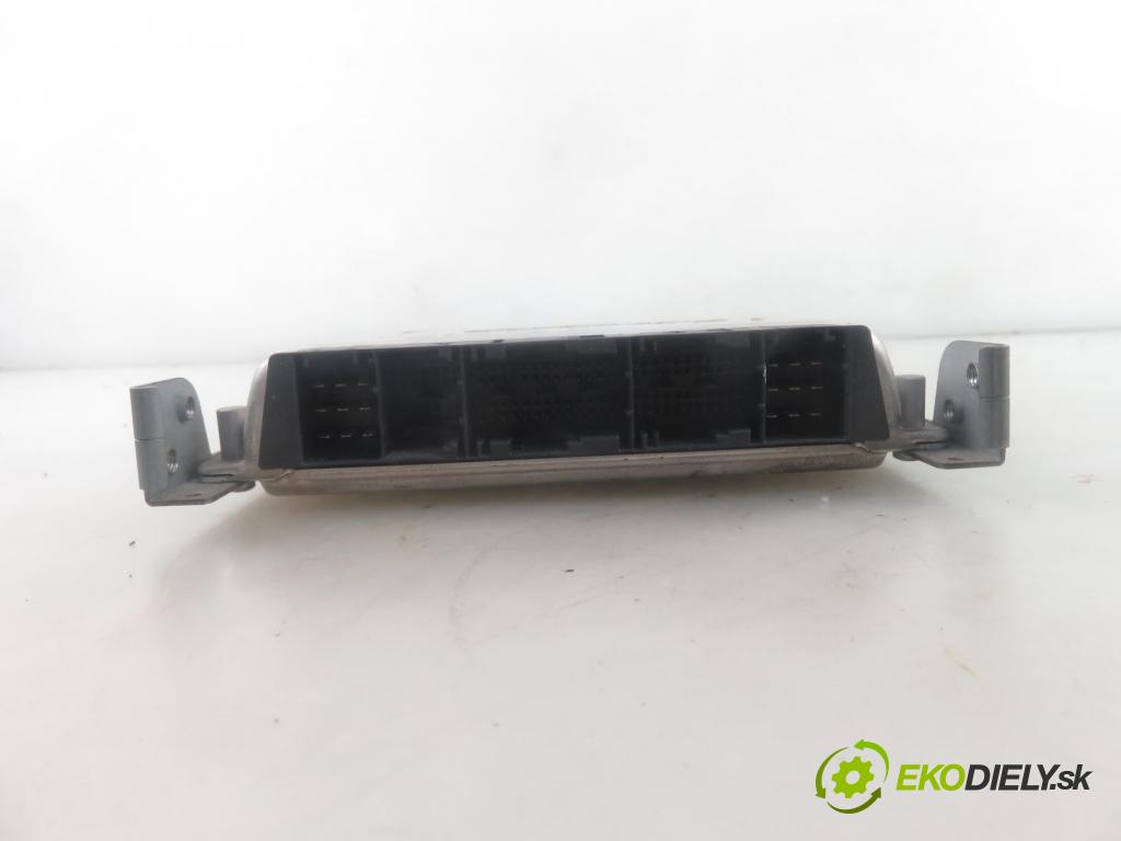 TOYOTA YARIS (_P1_) HB 2004 55,00 1.4 D-4D (NLP10_) - 1ND-TV 1364,00 Riadiaca jednotka Motor 896610D171 ; 0281011651