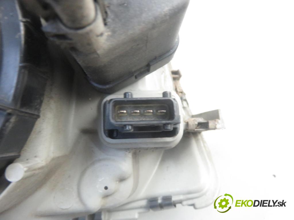 SAAB 9-3 (YS3D) LIFTBACK 2002 92,00 2.2 TiD - D223L 2171,00 Svetlo LP