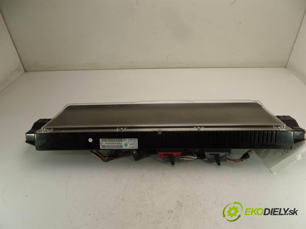 Renault Espace IV LIFT  2006  2.0DCI 173KM 06-10 2000 prístrojovka 8200660940 (Přístrojové desky, displeje)