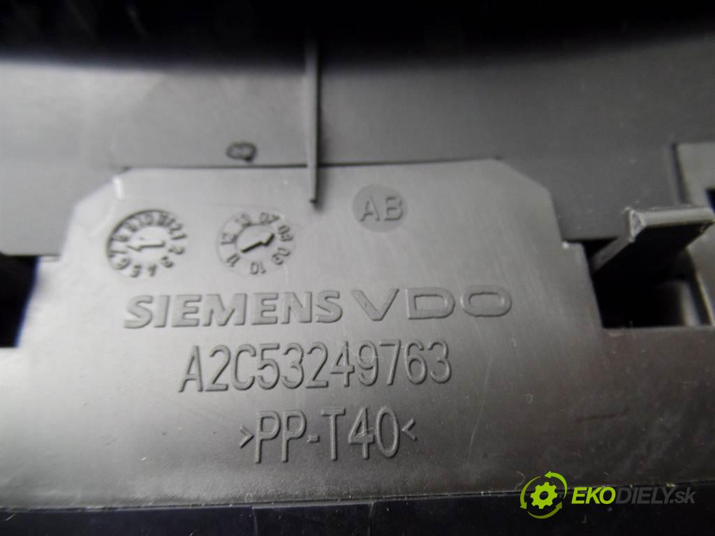 Skoda Superb II  2008  SEDAN 4D 1.8TSI 160KM 08-13 1800 prístrojovka 3T1920841B (Přístrojové desky, displeje)