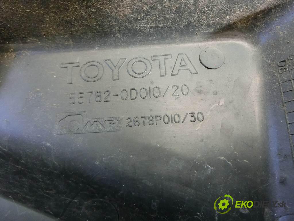 Toyota Yaris I FL  2003  HATCHBACK 3D 1.0B 65KM 03-05 1000 torpédo plast pod čelní okno  (Torpéda)
