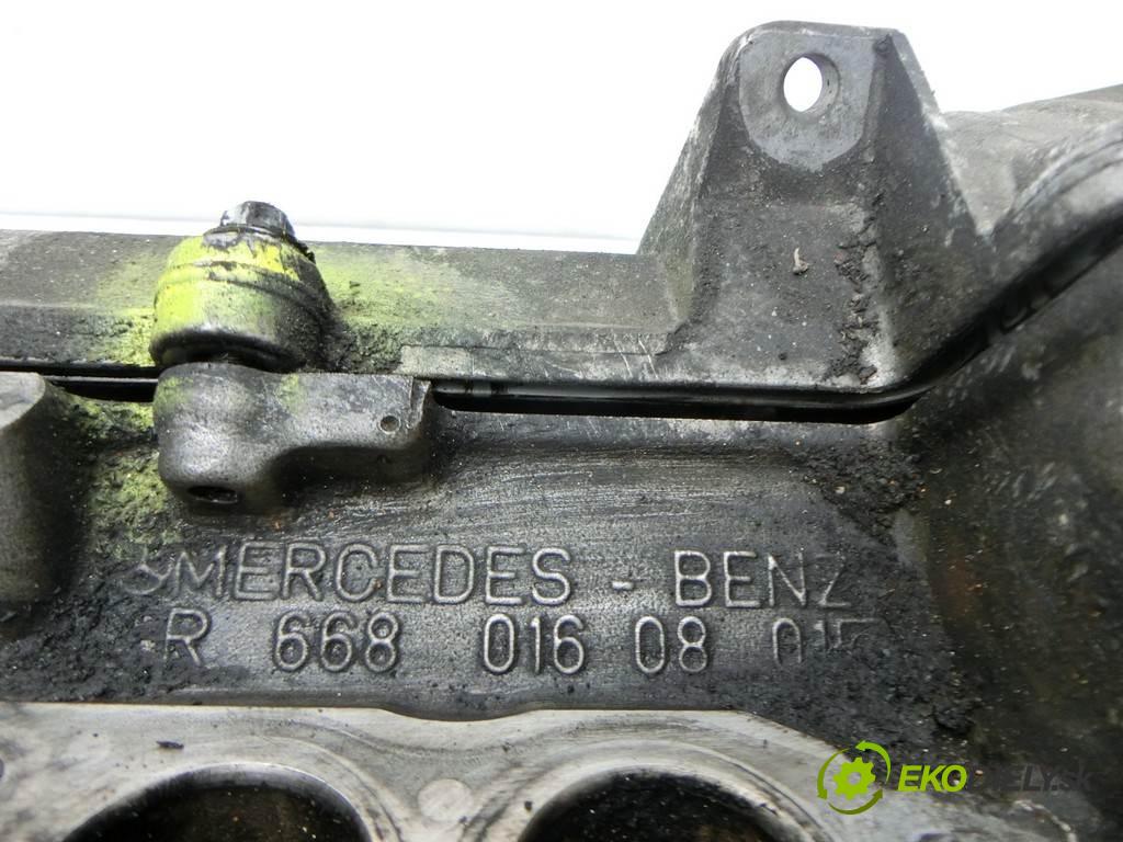 Mercedes-Benz W414 Vaneo    1.7CDI 91KM 01-05  hlava válců OM668914 (Hlavy válců)