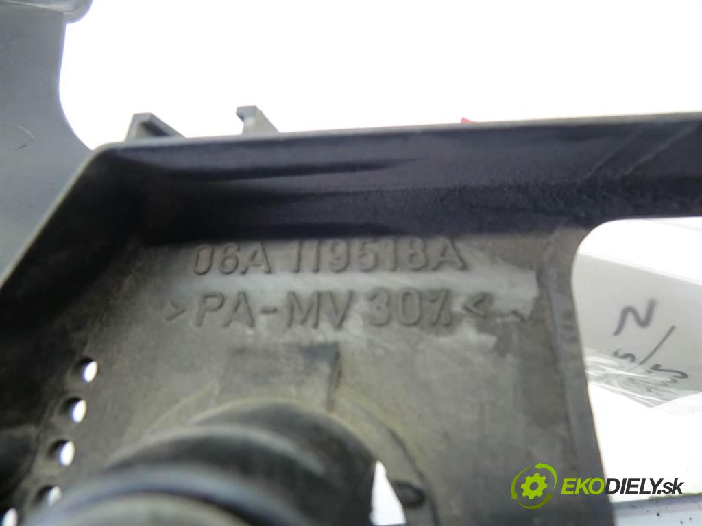 Skoda Octavia I LIFT  2002  SEDAN 4D 2.0B 116KM 00-10 2000 Kryt Motor 06A119518A (Kryty motora)