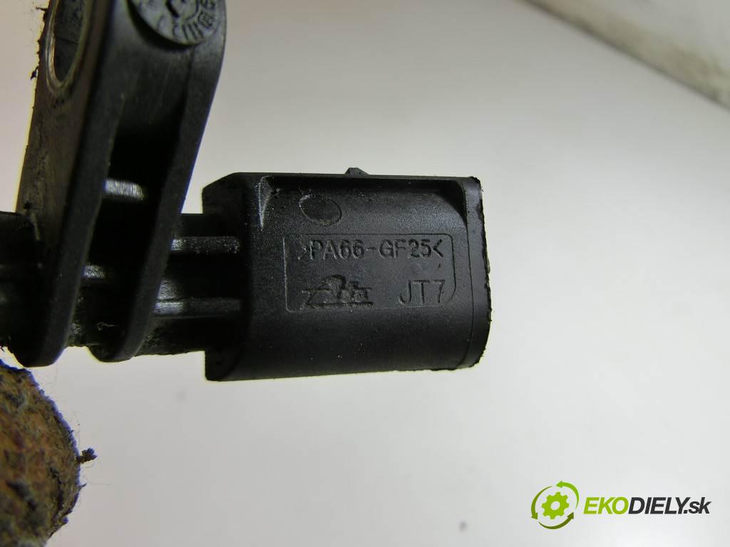 Skoda Octavia II  2011  SEDAN 4D 1.6B 102KM 04-13 1600 Snímač ABS predný ľavy 100711-52713 (Snímače ABS)