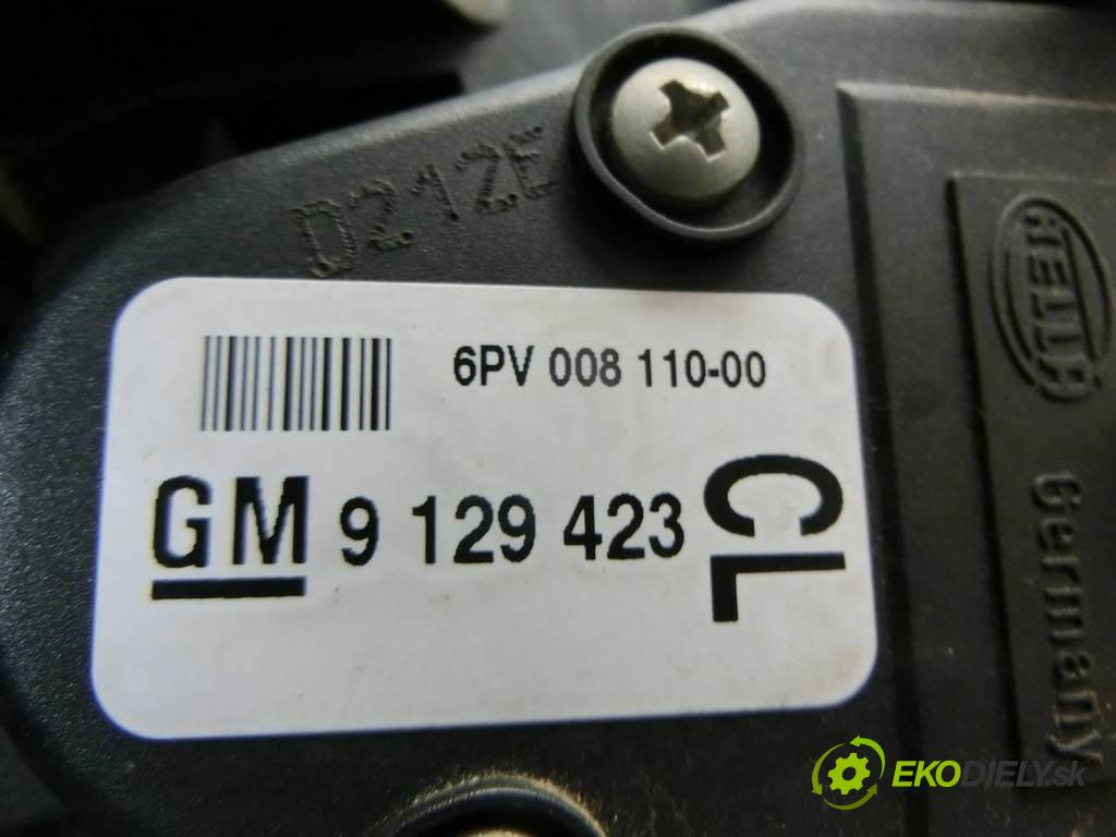 Opel Corsa C  2002  HATCHBACK 1.7DTL 65KM 00-06 1700 potenciometr plynového pedálu 9129423CL (Pedály)