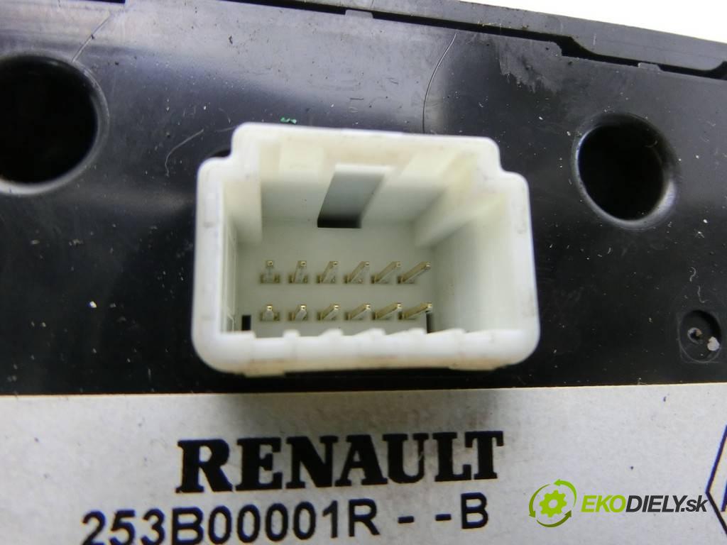 Renault Laguna II    LIFT KOMBI 5D 1.9DCI 130KM 01-07  Panel navigácie 253B00001R CSW2250R (GPS navigácie)