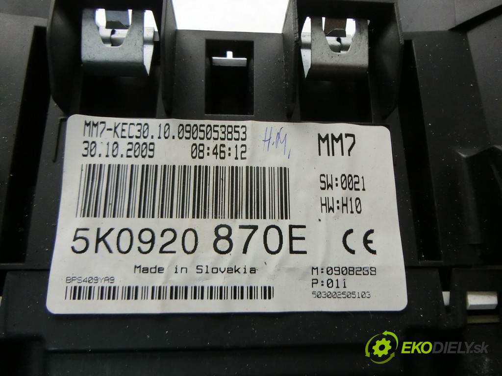 Volkswagen Golf VI  2010  KOMBI 5D 1.6TDI 105KM 09-13 1600 prístrojovka 5K0920870E (Přístrojové desky, displeje)