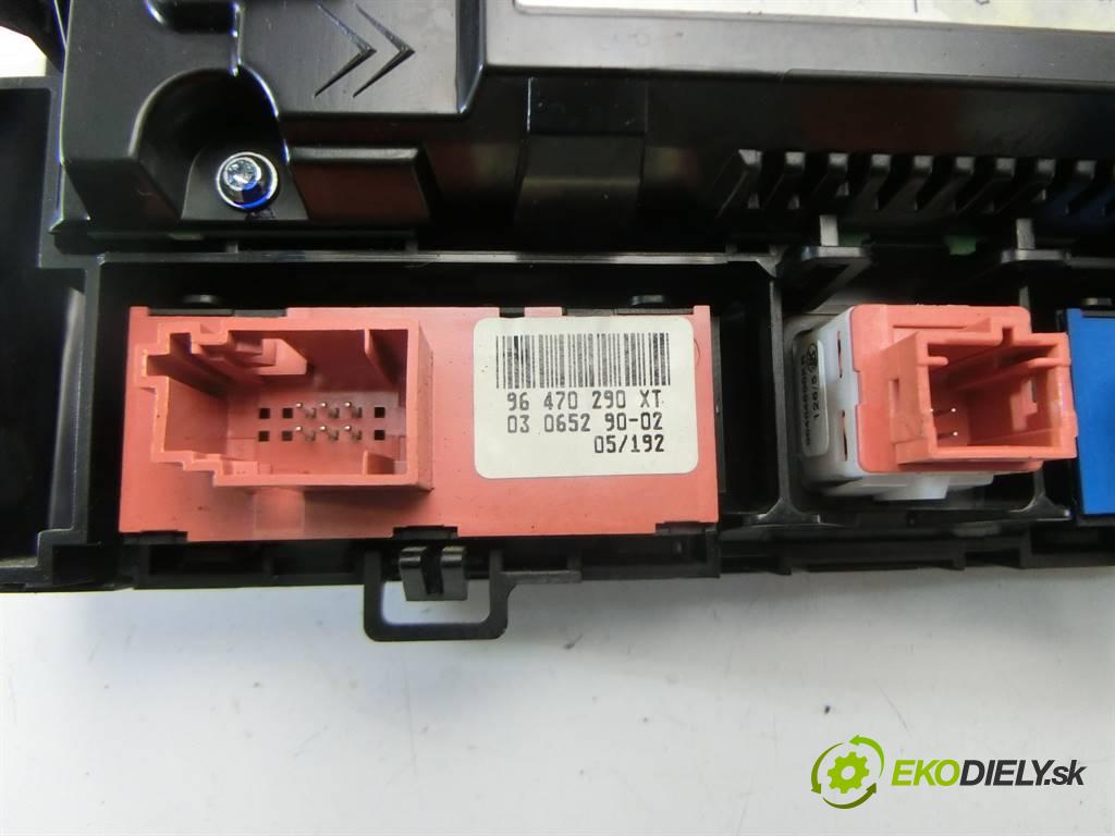 Peugeot 407  2005 136KM SEDAN 4D 2.0HDI 136KM 04-11 2000 Panel ovládania kúrenia 96573322 (Prepínače, spínače, tlačidlá a ovládače kúrenia)