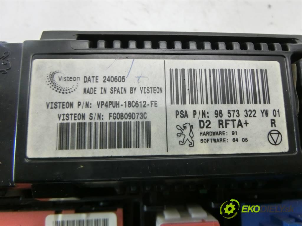 Peugeot 407  2005 136KM SEDAN 4D 2.0HDI 136KM 04-11 2000 Panel ovládania kúrenia 96573322 (Prepínače, spínače, tlačidlá a ovládače kúrenia)