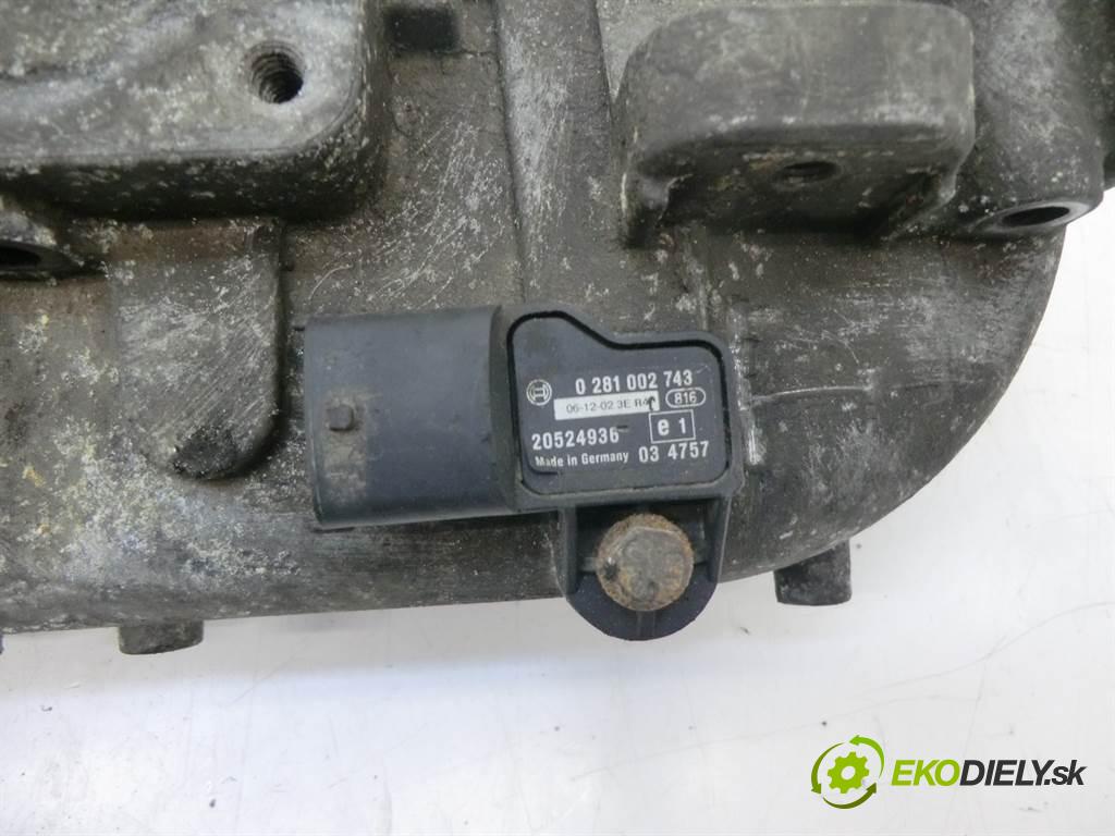 Renault Premium    DXi 11 450 EC-06  Potrubie sacie, sanie 20547923 (Sacie potrubia)