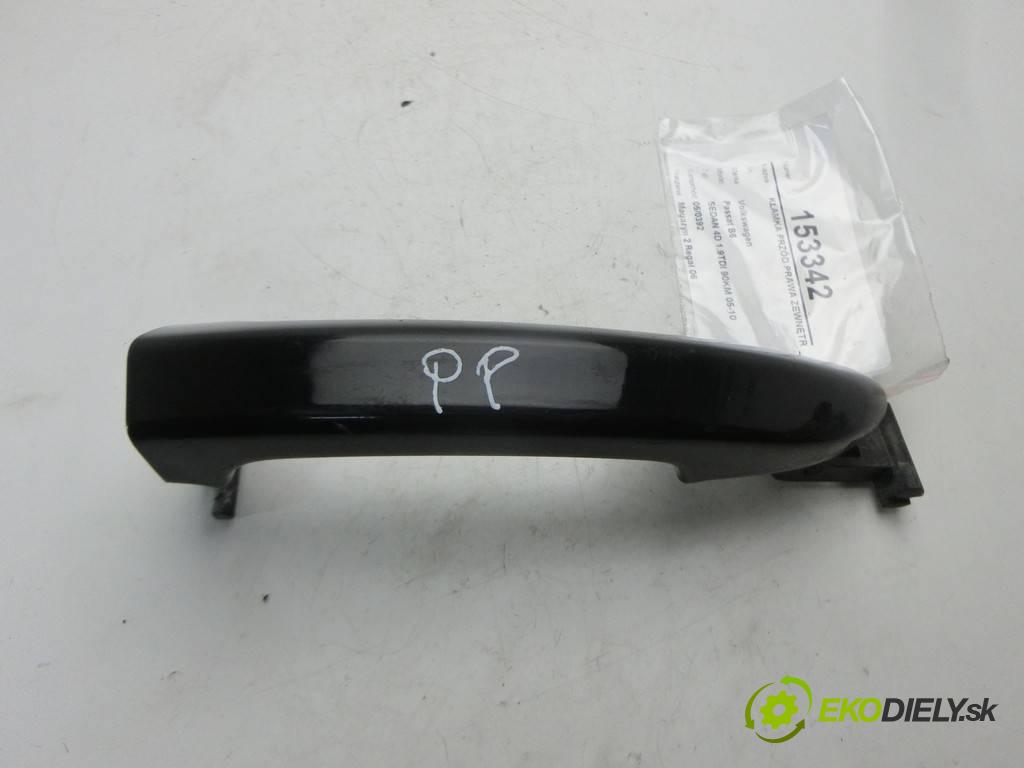 Volkswagen Passat B6  2005  SEDAN 4D 1.9TDI 90KM 05-10 1900 Kľučka predný pravá vonkajšia 3C0837210 (Ostatné)