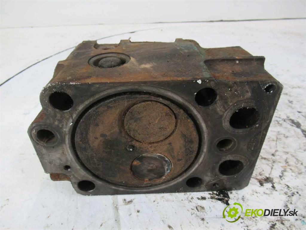 Volvo F12    TD120  Hlava valcov  (Hlavy valcov)