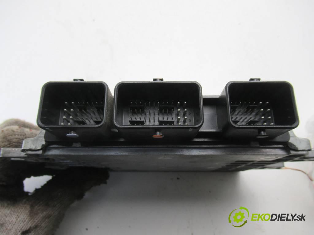 Nissan Qashqai  2012  LIFT 1.6B 117KM 06-13 1600 riadiaca jednotka Motor MEC940-240 (Riadiace jednotky)