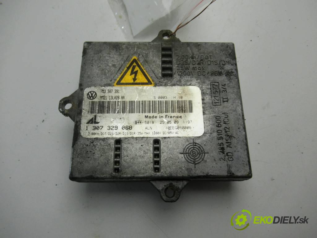 Ford Galaxy LIFT    1.9TDI 115KM 00-06  měnič XENON 7M3907391 (Měniče)