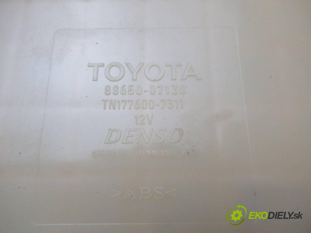 Toyota Avalon    X3 USA SEDAN 4D 3.5B 272KM 05-08  modul řídící jednotka 88650-07130