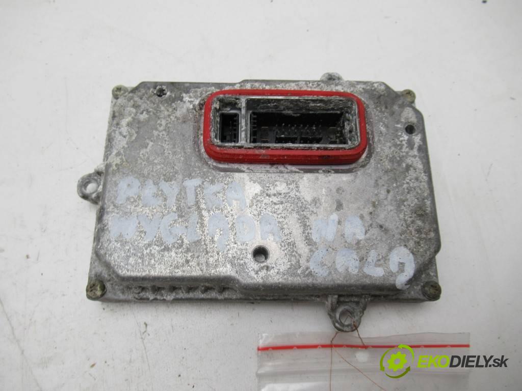 Opel Zafira B    A  měnič XENON 1307329112 (Měniče)